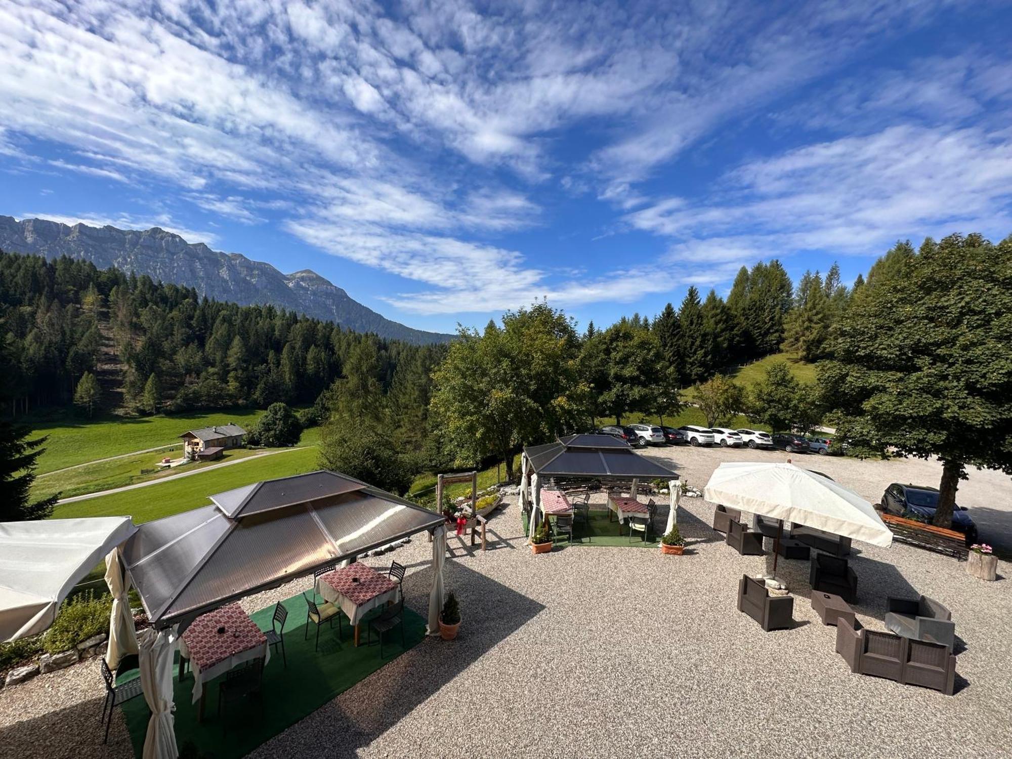 Rifugio Caltena Fiera Di Primiero Dış mekan fotoğraf