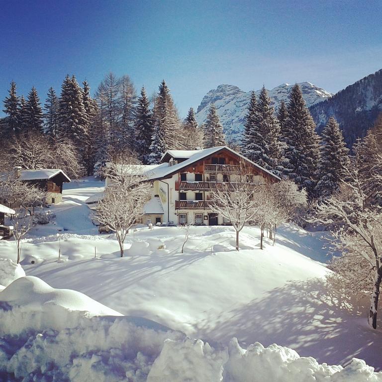 Rifugio Caltena Fiera Di Primiero Dış mekan fotoğraf